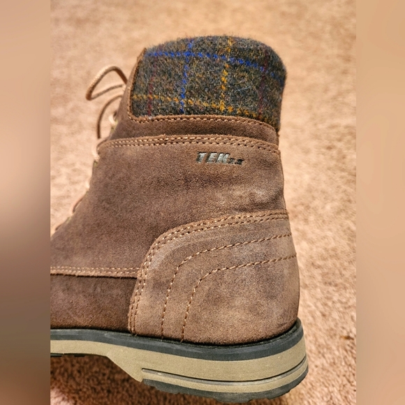 L.L. Bean Tek Hiking Boots - Picture 5 of 9